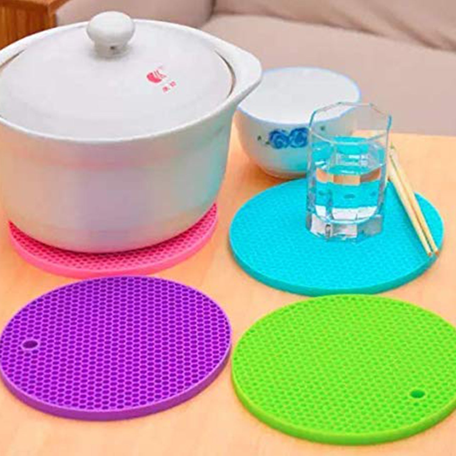 Mat, 4 Pc Silicon Hot Mat For Placing Hot Vessels And Utensils Over It Easily Without Having Any Visible Marks On Surfaces. - Springkart 