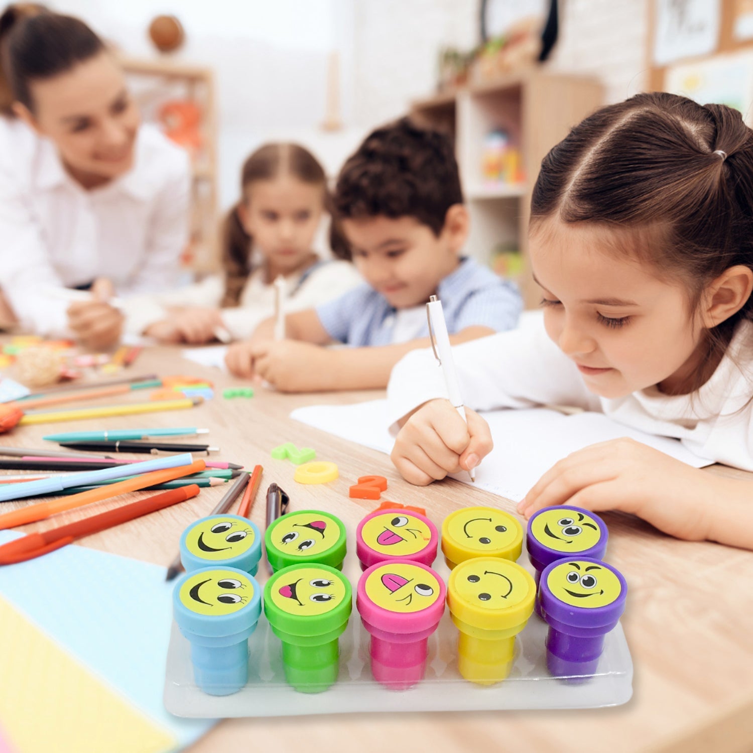 Emoticon Stamps 10 pieces in Round Shape Stamp (Multicolor / 10 Pc) - Springkart 