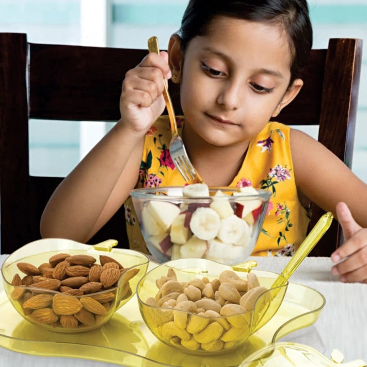 Apple Shape Tray Bowl Used For Serving Snacks And Various Food Stuffs. - Springkart 