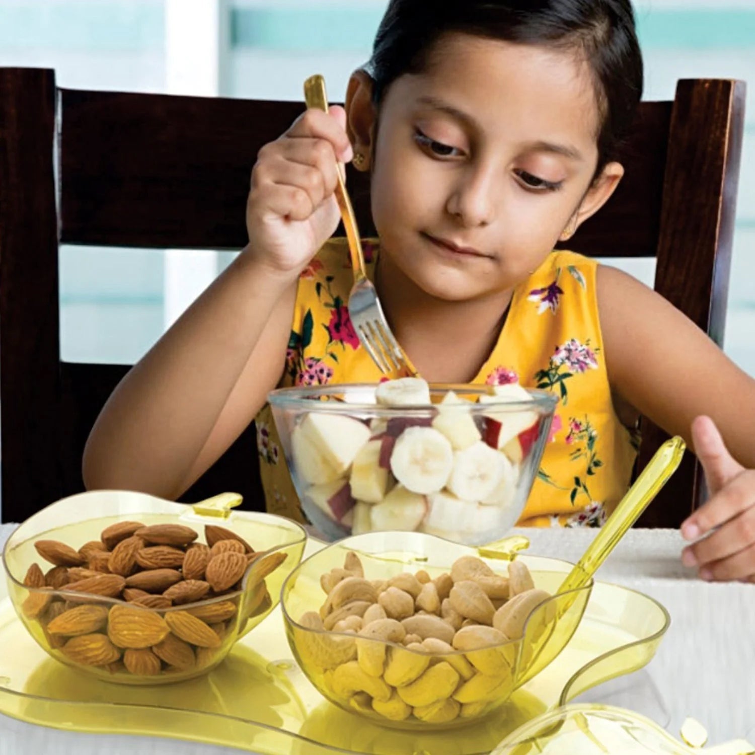Apple Shape Tray Bowl Used For Serving Snacks And Various Food Stuffs. - Springkart 