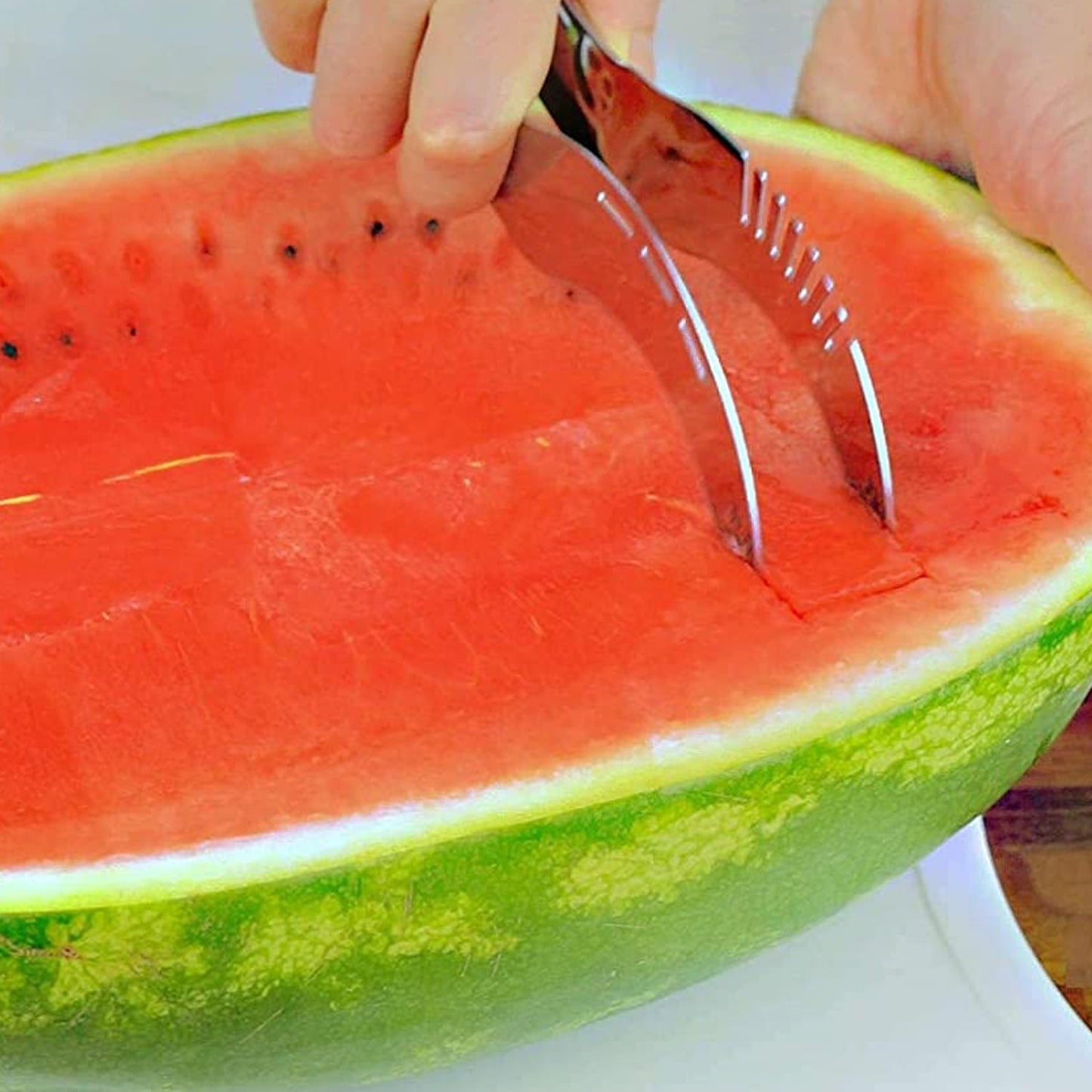 Watermelon cutting tool