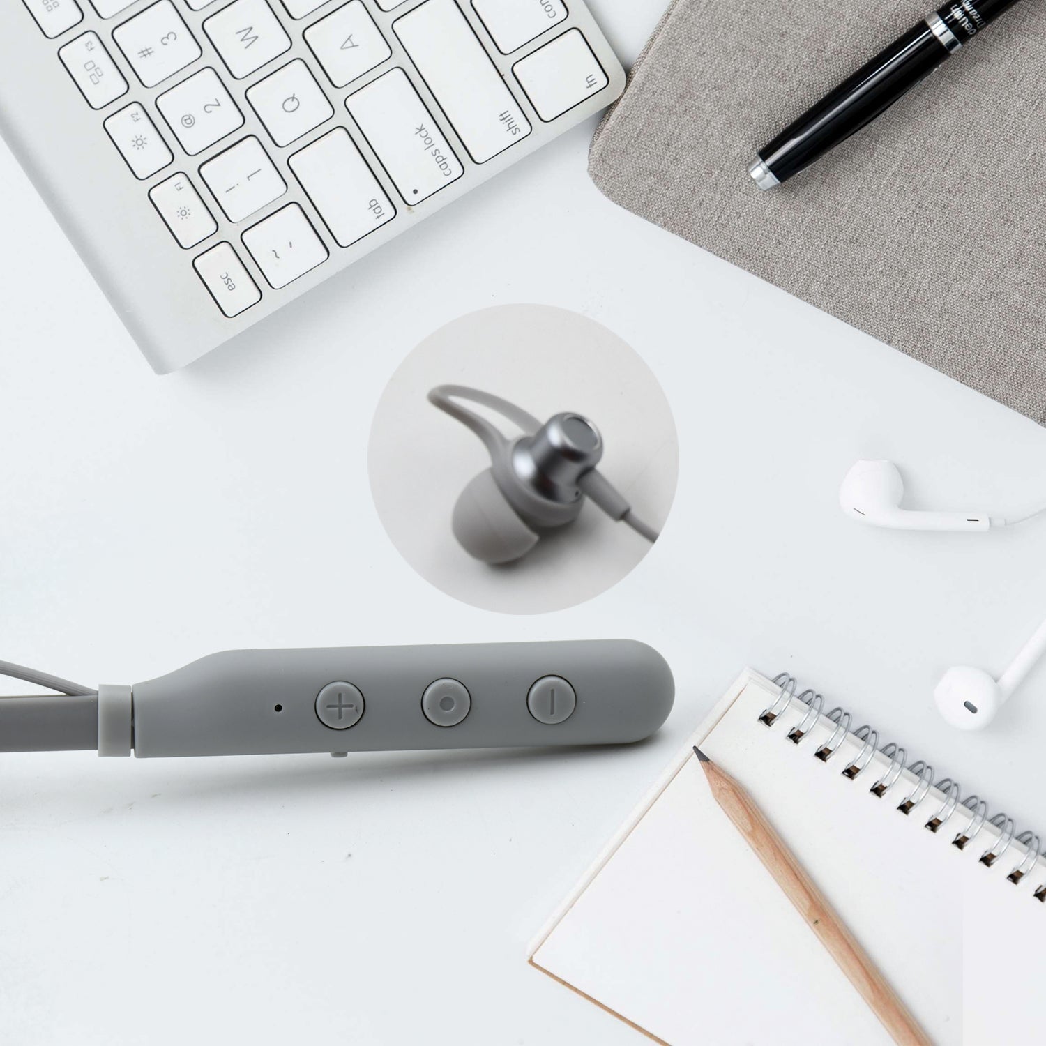 Bluetooth Headphone Neckband, Magnetic Earbuds (1 Pc) - Springkart 