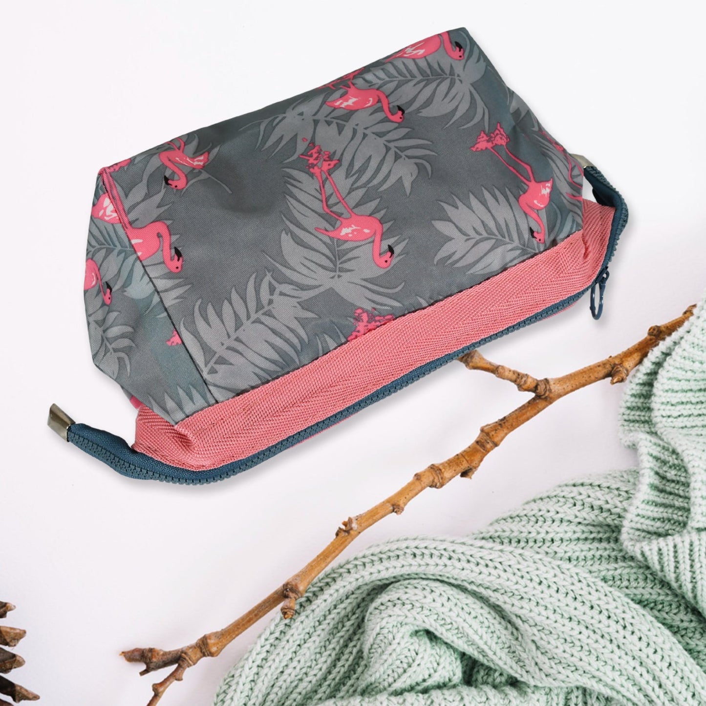 Makeup Bag / Pouch / Travel Cosmetic Bags / Brush Pouch Toiletry Kit Fashion Women Jewelry Organizer with Zipper Portable Purse Pouch (1 pc / 25×13 Cm) - Springkart 
