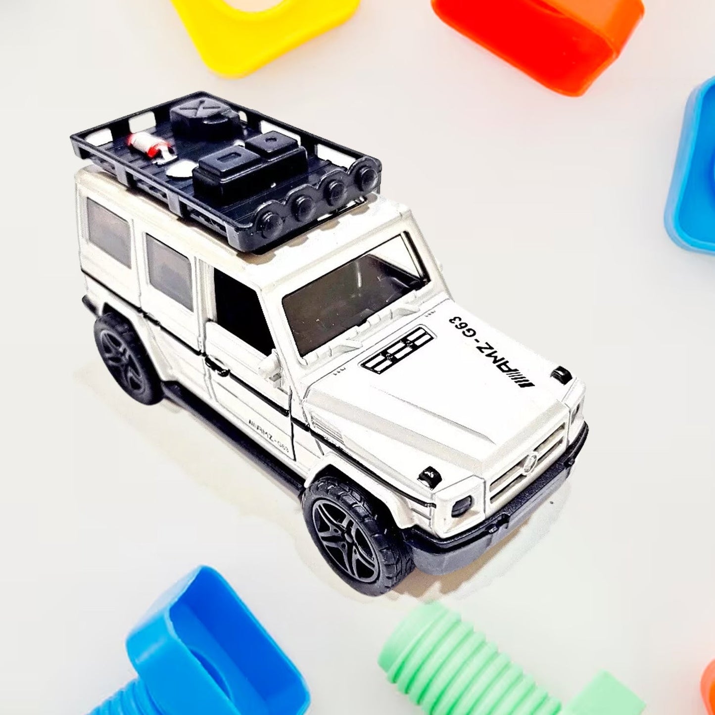 Alloy Metal Pull Back Die-cast Car, Jeep Model Car Off Road Die cast Metal Pullback Toy car with Doors Open Boys Gifts Toys for Kids Age 3+ Years (Pack of 1) - Springkart 