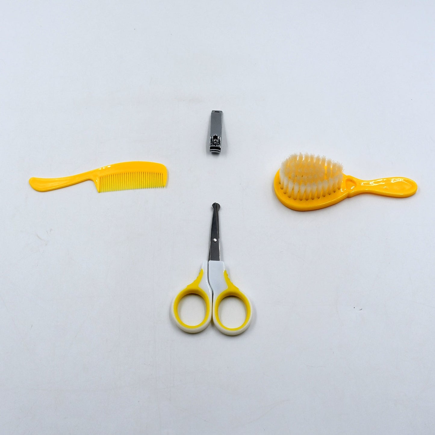 Born Baby Health Care Kit Baby Health Care And Grooming Kit 4 in 1 Nail Clipper Brush Comb Scissors Baby Safety Care Kit (4 Pcs Set) - Springkart 