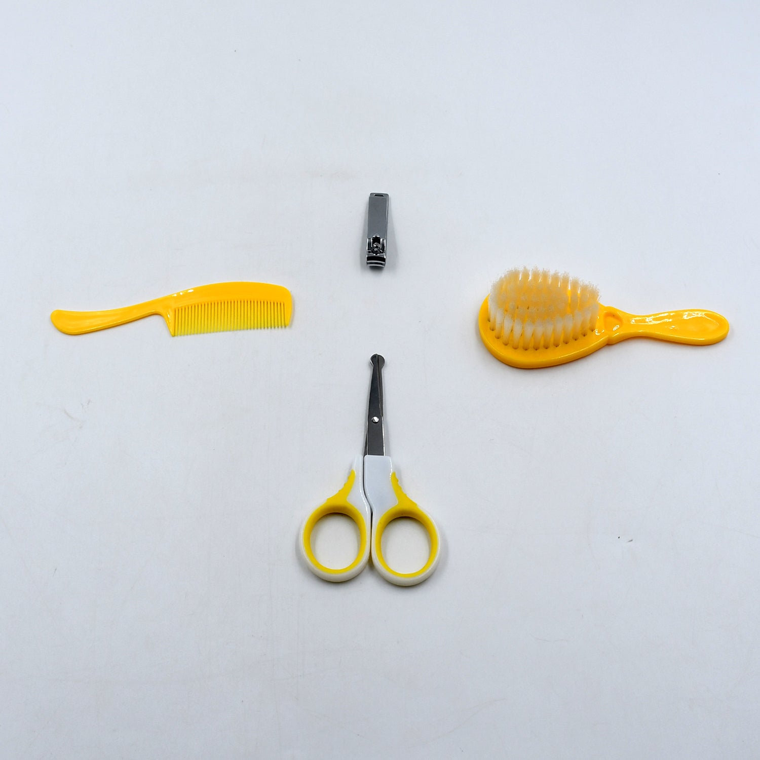 Born Baby Health Care Kit Baby Health Care And Grooming Kit 4 in 1 Nail Clipper Brush Comb Scissors Baby Safety Care Kit (4 Pcs Set) - Springkart 