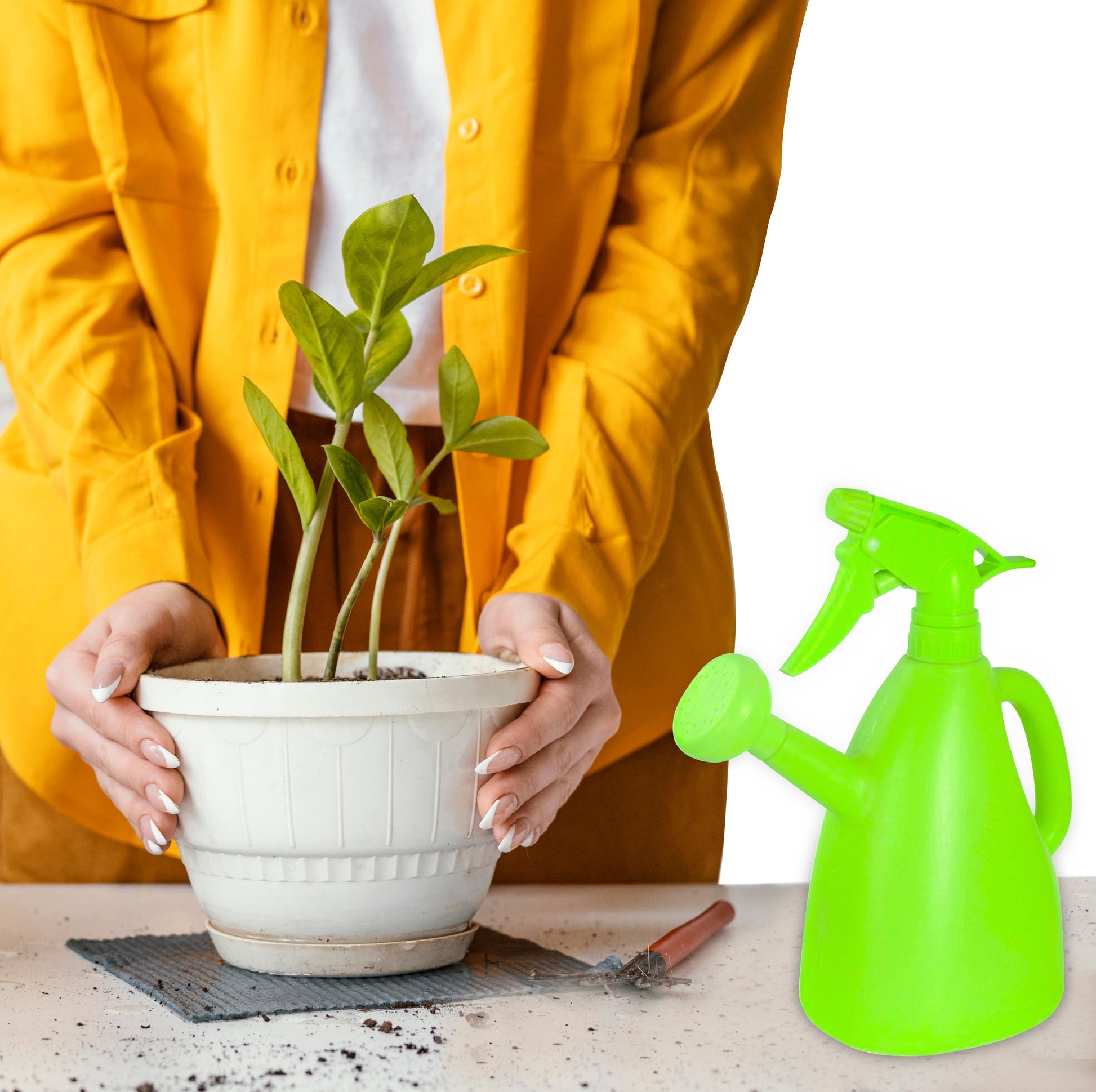 Garden Spray Bottle, Gardening Sprinkling Can - Springkart 