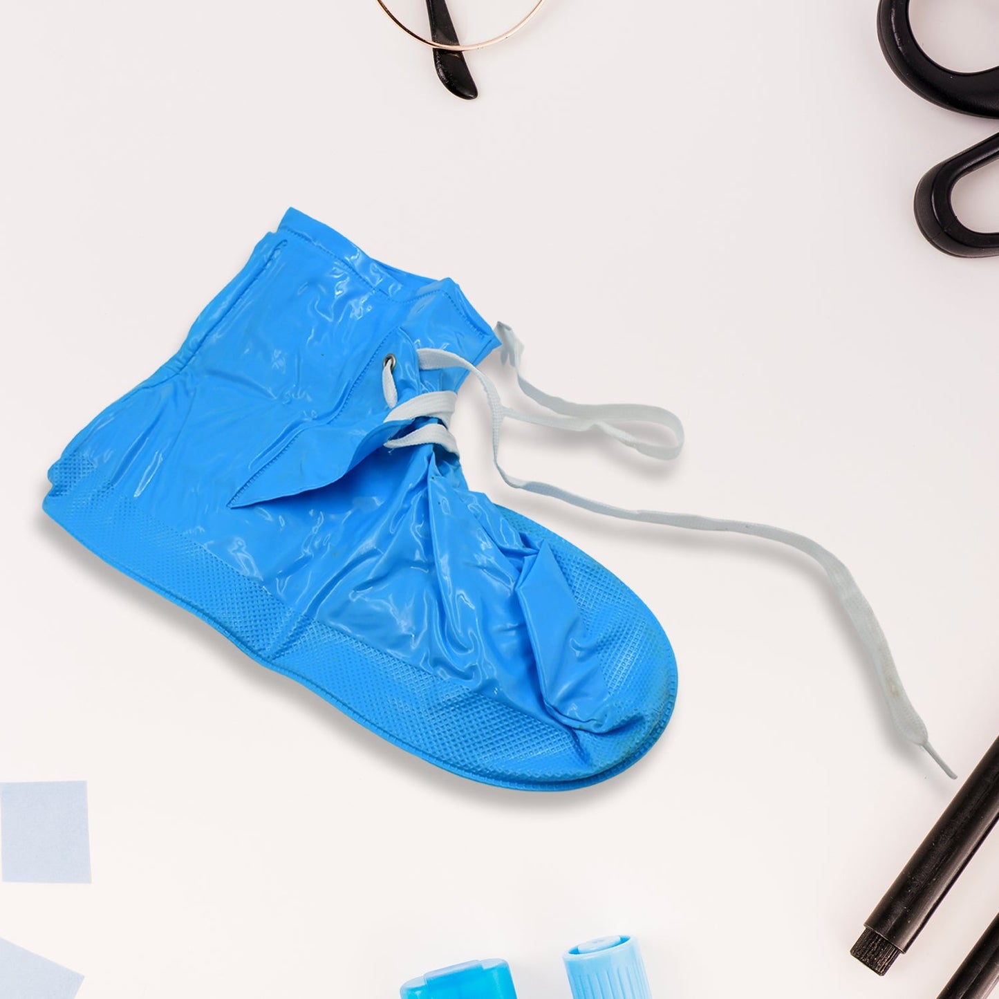 Plastic Shoes Cover Reusable Anti-Slip Boots Zippered Overshoes Covers & Shoe laces Waterproof Snow Rain Boots for Kids / Adult Shoes, for Rainy Season (1 Pair) - Springkart 