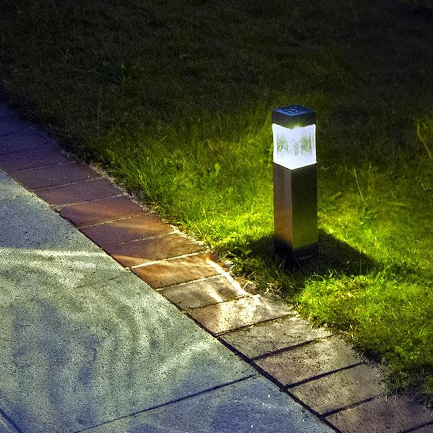 Big Garden Solar Light, Outdoor Garden Park Driveway Light (1 Pc) - Springkart 