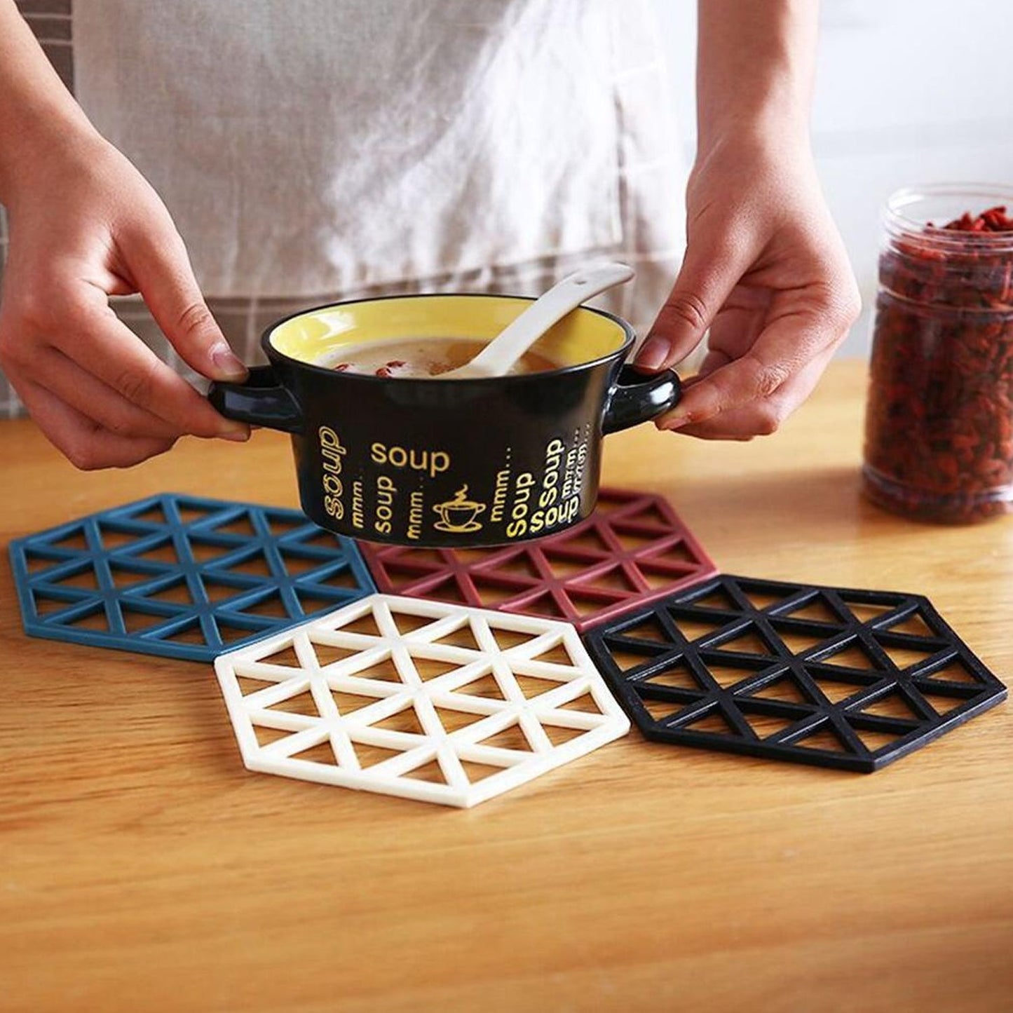Mat for Cup PVC Tea Coaster Non-Slip Placemat High Temperature Insulation Pad Hollow Pot Mat Bowl with Anti-hot - Springkart 