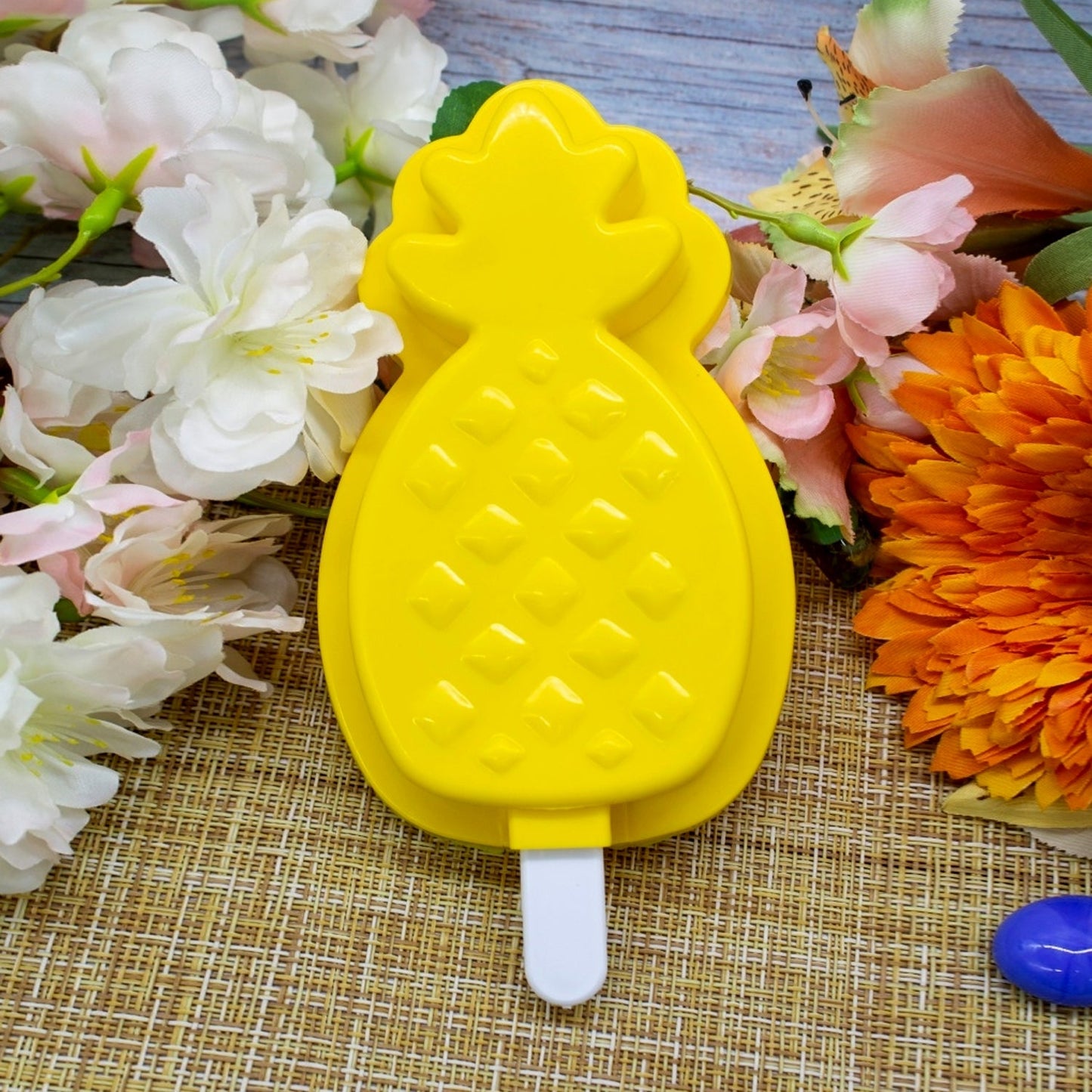 Pineapple Shape Popsicle Molds - Durable Silicone Ice Candy Cream Mould, DIY Ice Pop Kitchen Tool - Springkart 