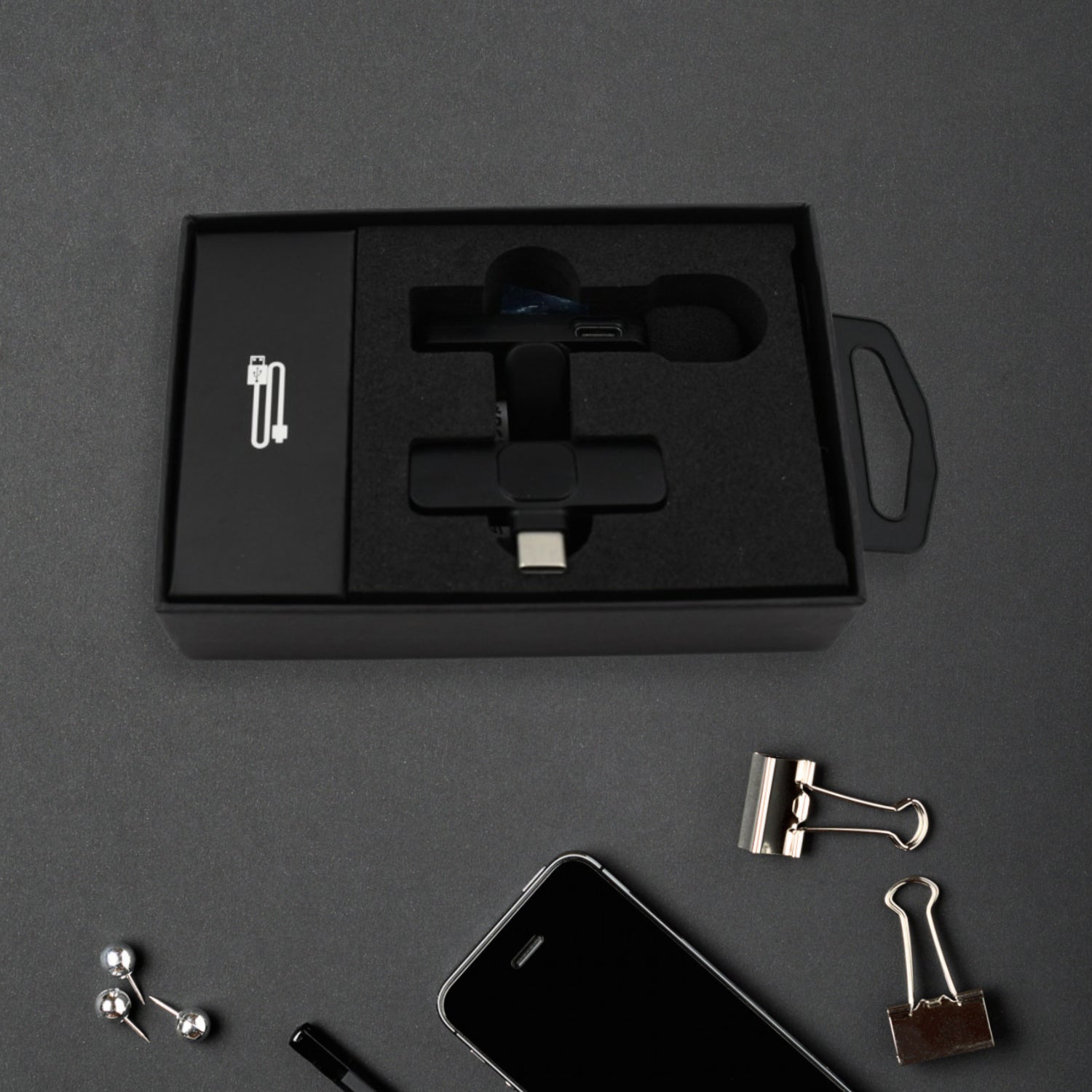 Intelligent Noise Cancelling Live Streaming Clip on Microphone for Type-C & for iPhone with Charging Mini Wireless Lapel Collar Microphone - Springkart 