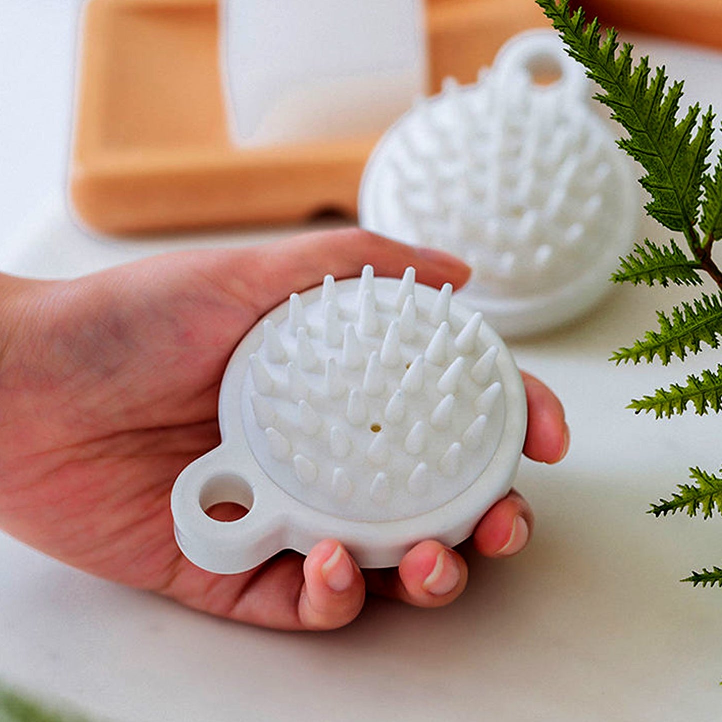 Comb Scalp Massage Brush, Hair brush, Hair Comb, Shower Brush, Bath Massage Brush, Small Portable Brush Washable Massage Comb Bath Shampoo Massages Effectively Remove Loose Short Hair - Springkart 