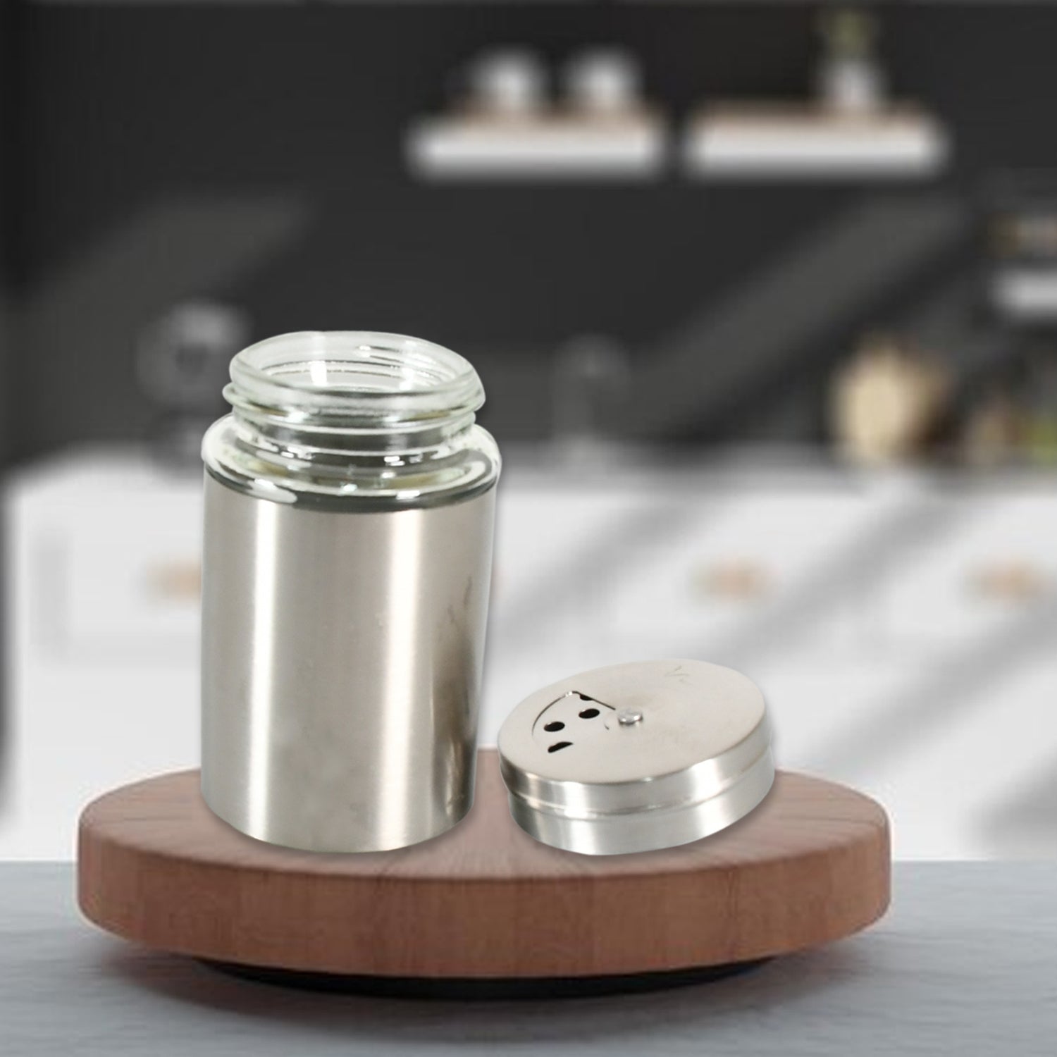 Multi-purpose Seasoning Bottle, Salt and Pepper Shakers Stainless Steel and Glass Set with Adjustable Pour Holes For Home Cooking Picnic, Camping Ration Salt Shakers (1 Pc) - Springkart 