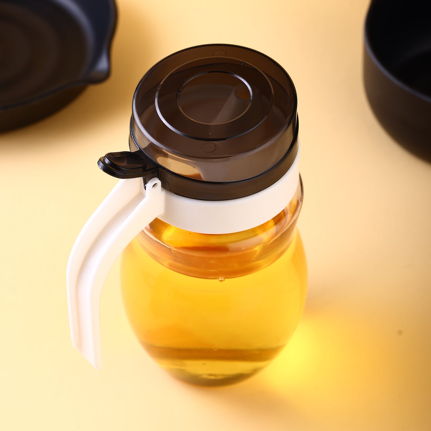 Oil Dispenser Stainless Steel with small nozzle 650ml - Springkart 