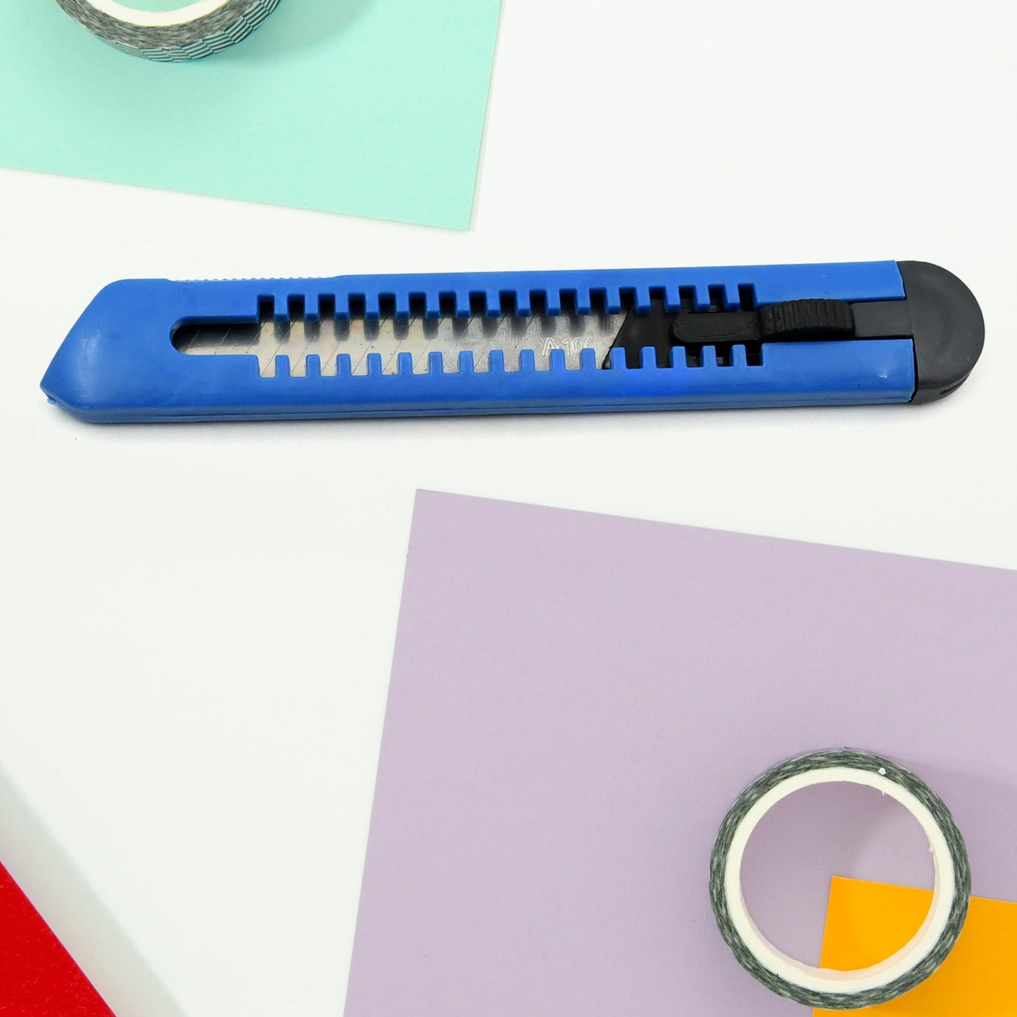 Multi-Use Iron Cutter, Cutting Blade and Precision Knife Blade, Utility Knife - Heavy Duty Industrial Cutter Knife (18mm) - Springkart 