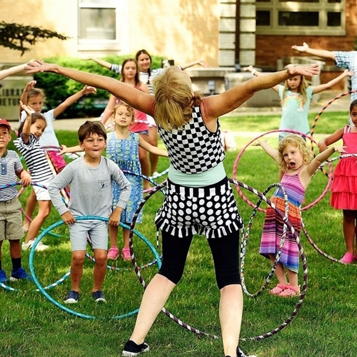 Hoops Hula Interlocking Exercise Ring for Fitness with Dia Meter Boys Girls and Adults - Springkart 