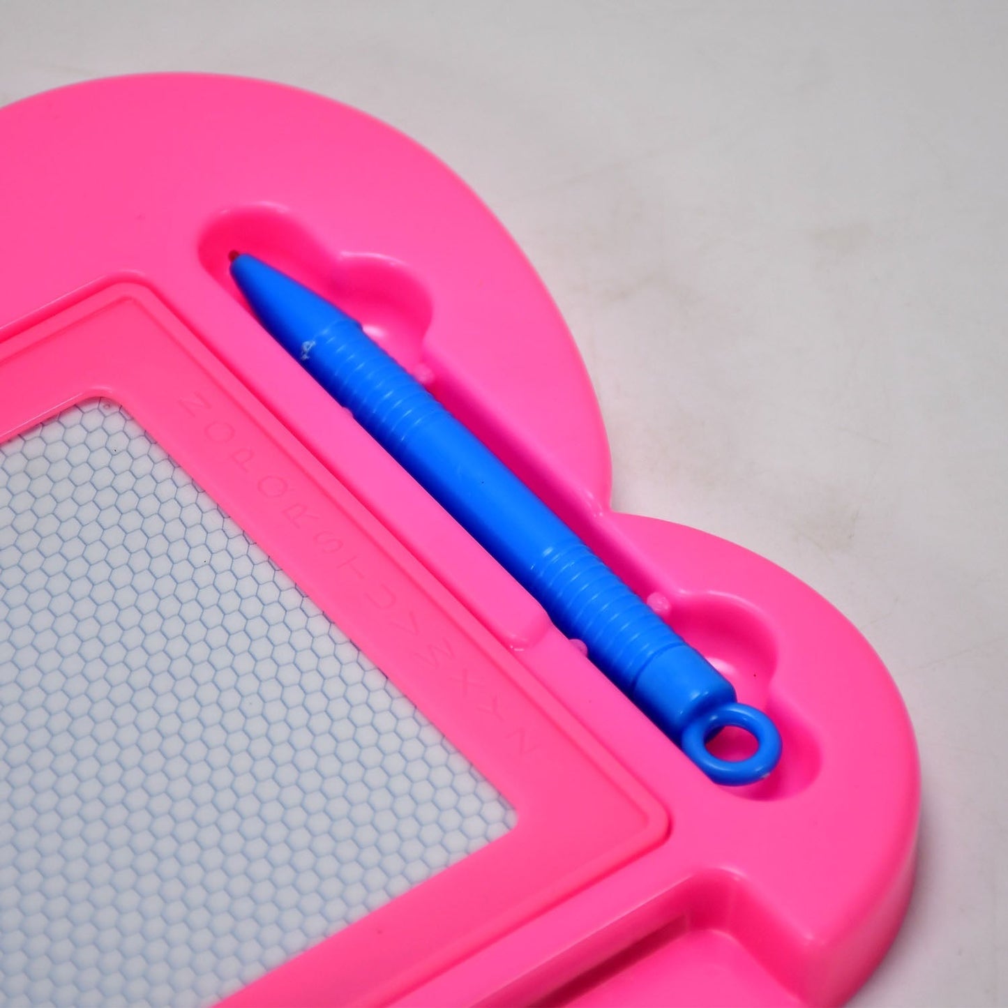 Magic Magnetic Drawing & Writing Slate Toy - Springkart 