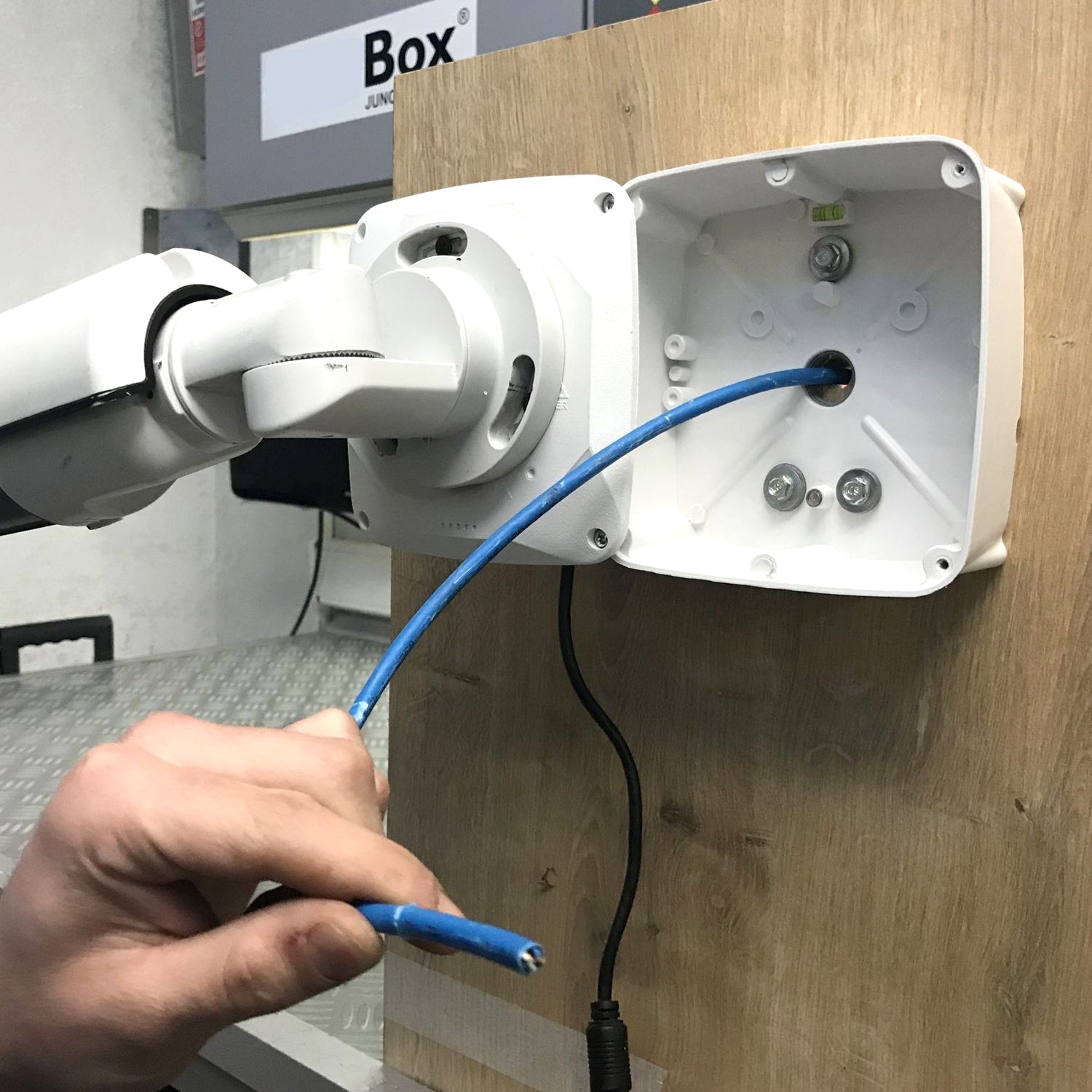 Camera Mounting Box used for storing camera which helps it from being comes in contact with damages. - Springkart 