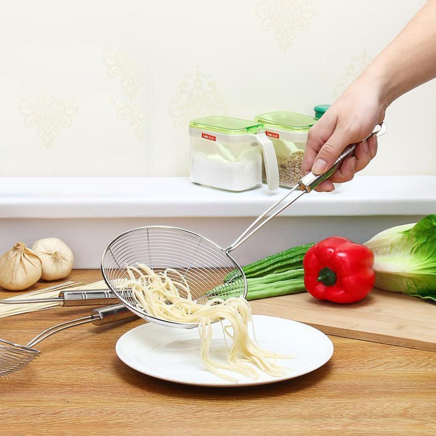 Medium Oil Strainer To Get Perfect Fried Food Stuffs Easily Without Any Problem And Damage. - Springkart 