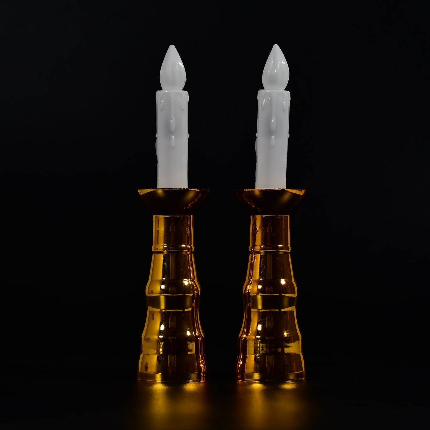 Set of 2 flameless LED candles, perfect for decoration