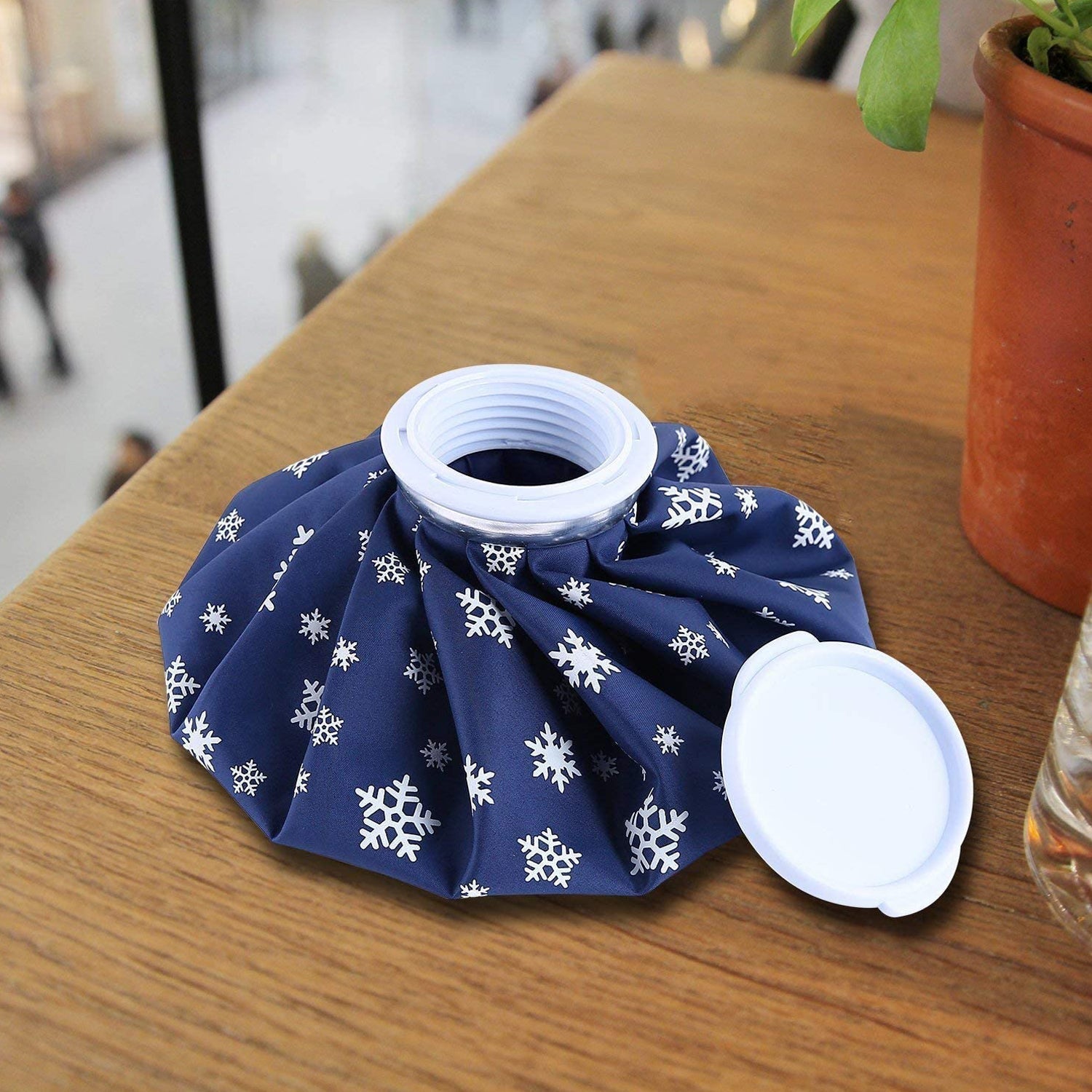 Pain Reliever Ice Bag Used To Overcome Joints Pain In Body. - Springkart 