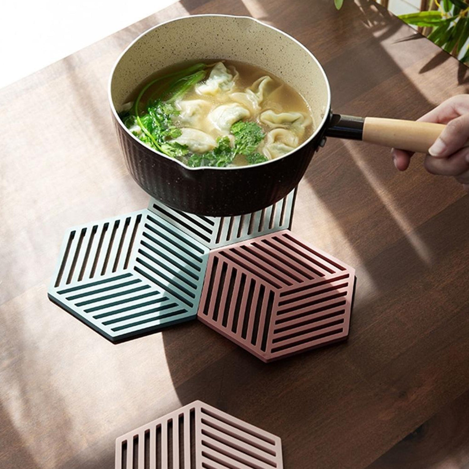 Dining Table mat Heat Insulation pad Nordic Heat-Resistant Anti-Scald mats Household Kitchen Pot mats Coasters ( 1 pcs ) - Springkart 