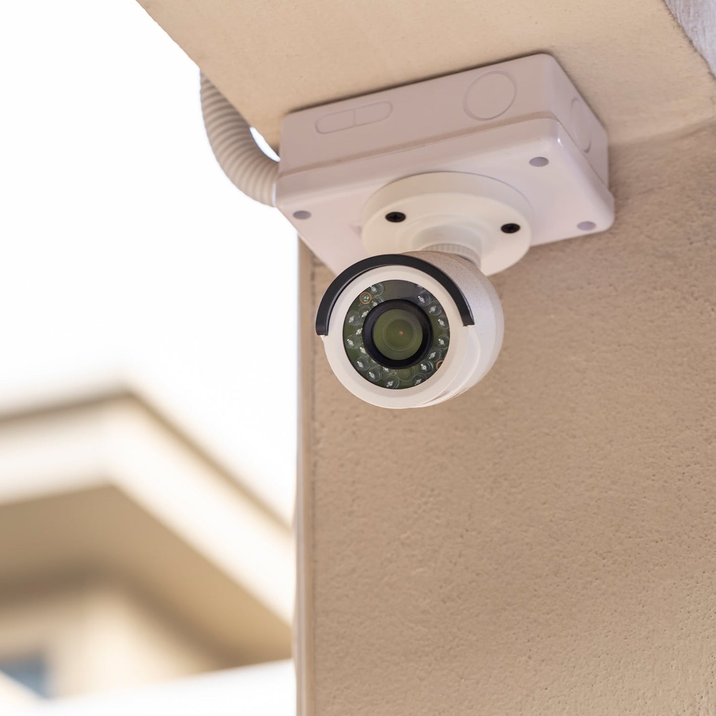 Camera Mounting Box used for storing camera which helps it from being comes in contact with damages. - Springkart 