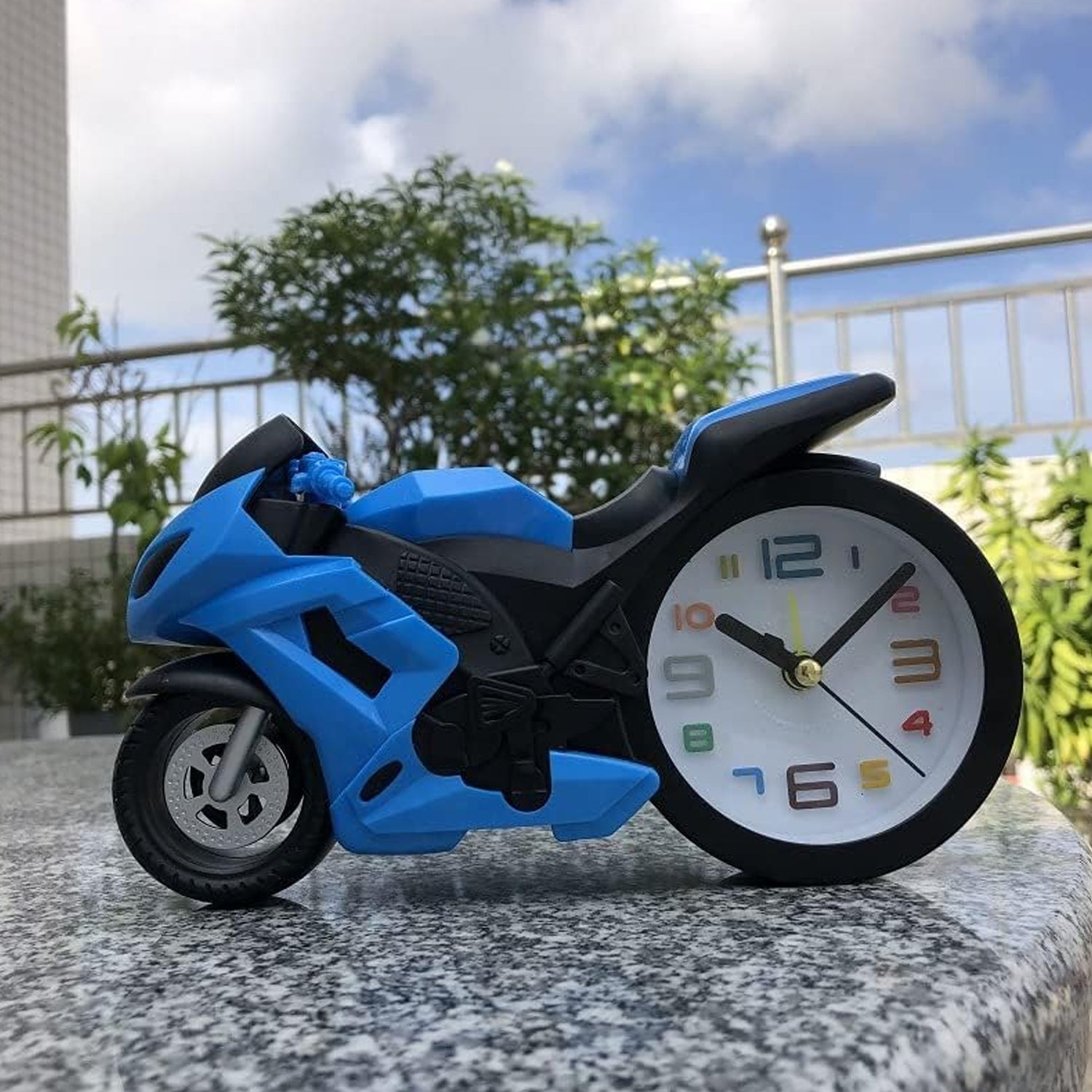 Fashioned Alarm Clock Novelty Retro Motorcycle / Motorbike Engine Style Clocks Alarm Clock Desktop Decoration Kids Gift - Springkart 