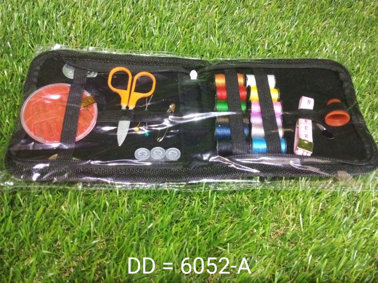 33Pc Purse Sewing Set For Carrying Various Sewing Items And Stuffs In It. - Springkart 