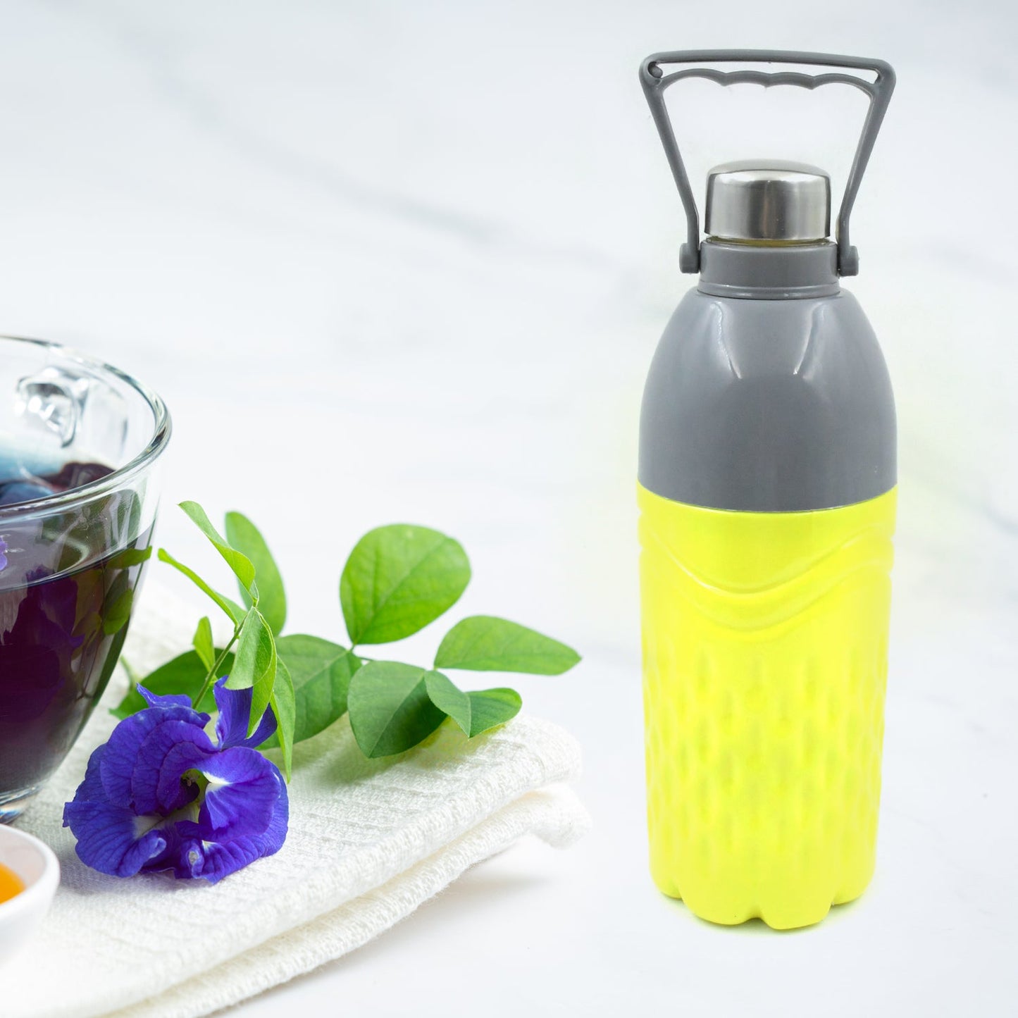 Plastic Sports Insulated Water Bottle For Fridge, Office, Sports, School, Gym, Yoga - Springkart 