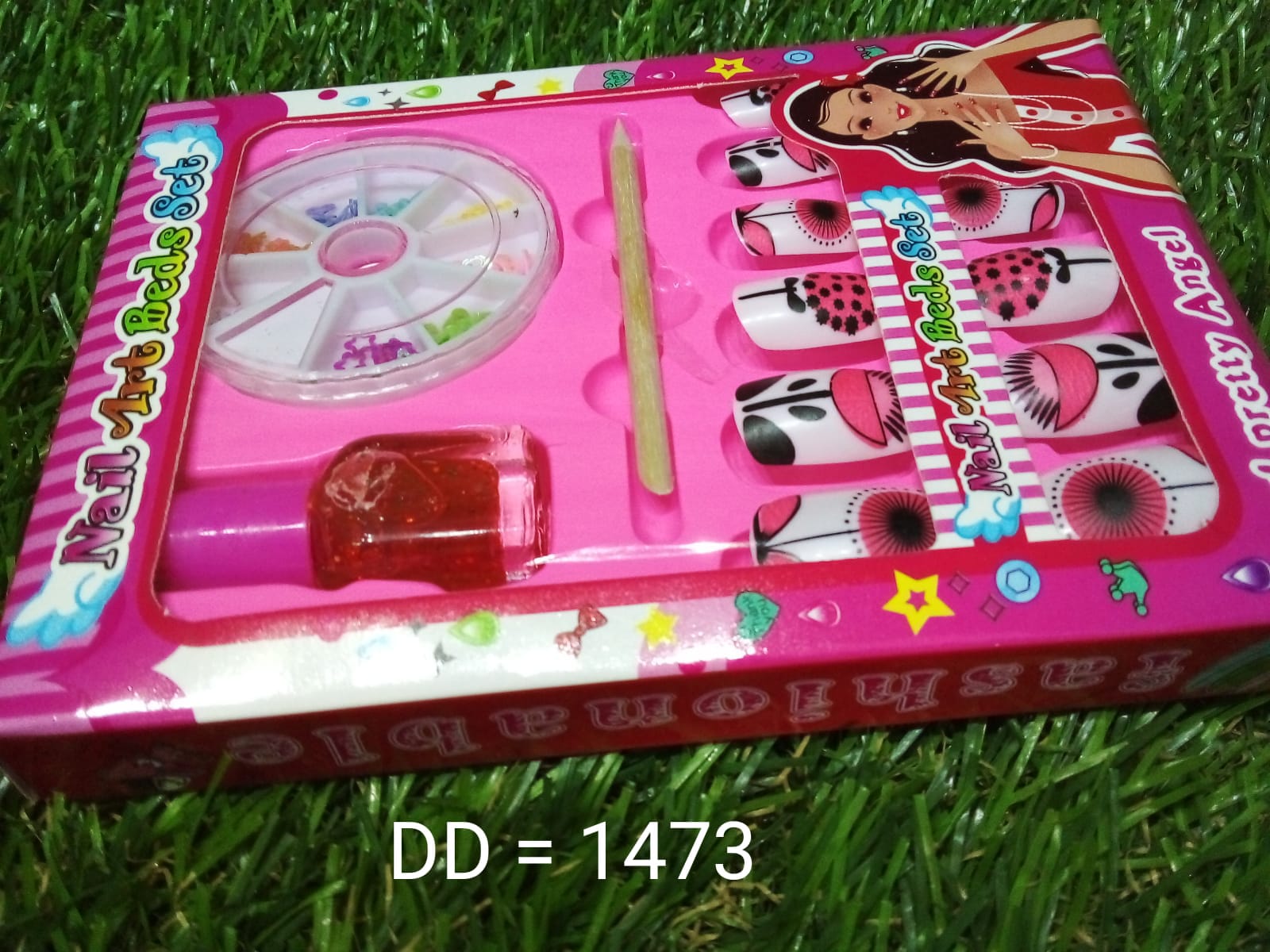 Nail Art Studio Manicure Set for Girls (Pack of 15) - Springkart 