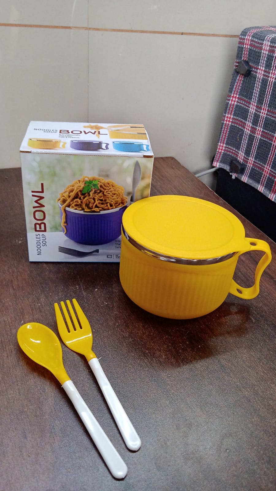 Maggie Bowl with Lid and Handle, Soup Bowls for Easy Perfect Breakfast Cereals, Fruits, Ramen, Beverages, Essentials, Safe Double Layer - Springkart 