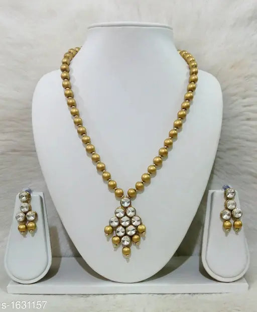 Women's Alloy Gold Plated Jewellery Set