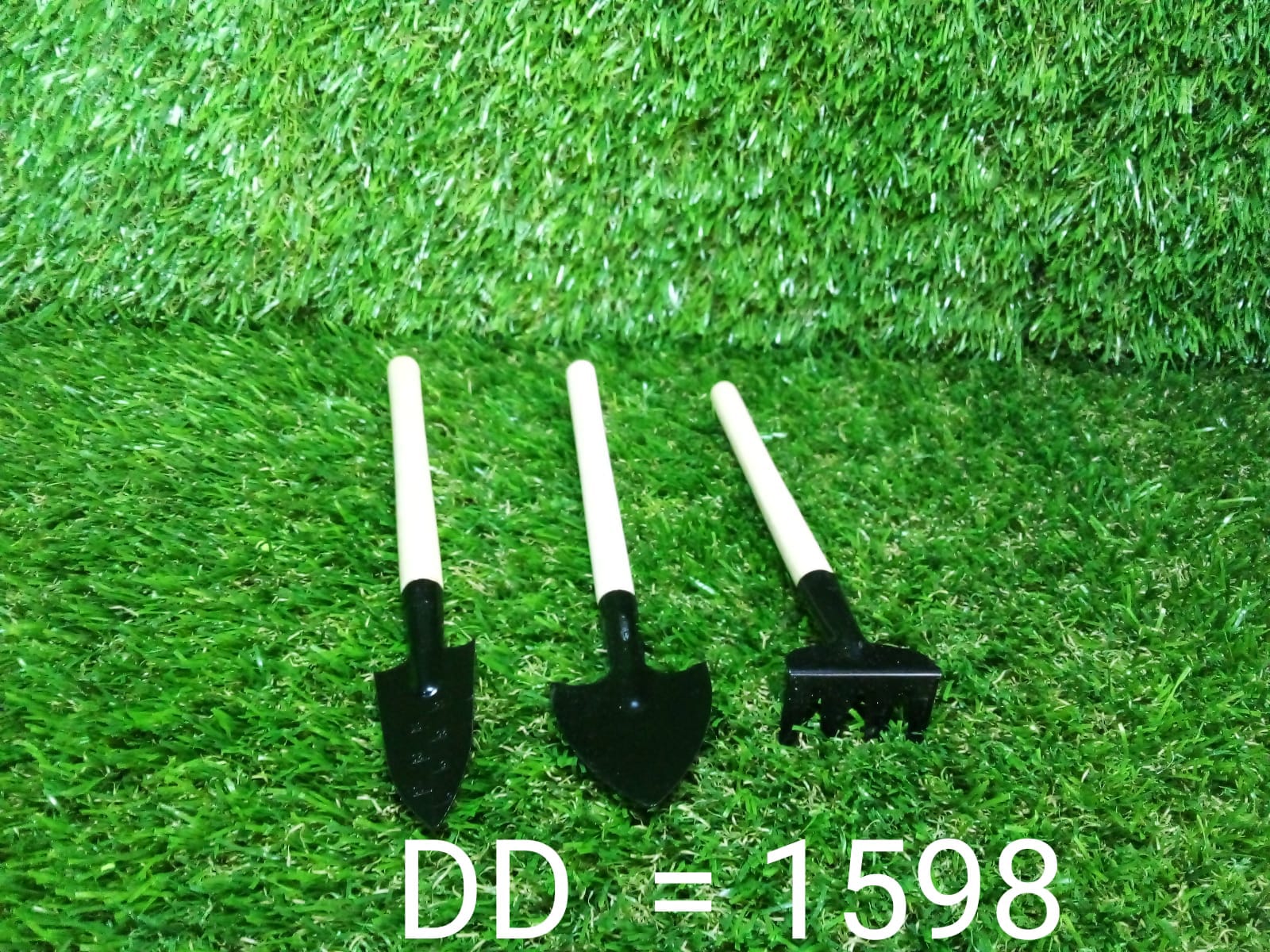 Kid's Garden Tools Set of 3 Pieces (Trowel, Shovel, Rake) - Springkart 