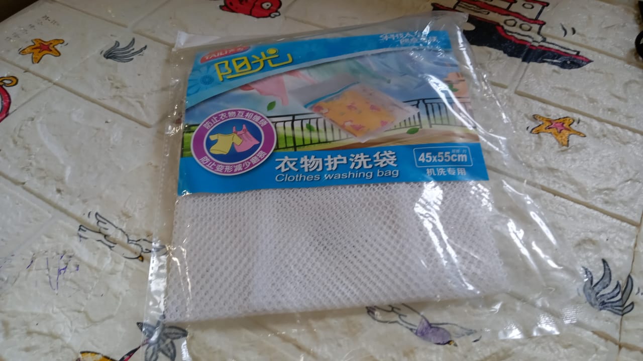 Large Mesh Laundry Bags for Delicate with Premium Zipper, Travel Storage Organize Bag, Clothing Washing Bags for Laundry, Blouse, Bra, Hosiery, Stocking, Underwear, Lingerie (1 Pc) - Springkart 