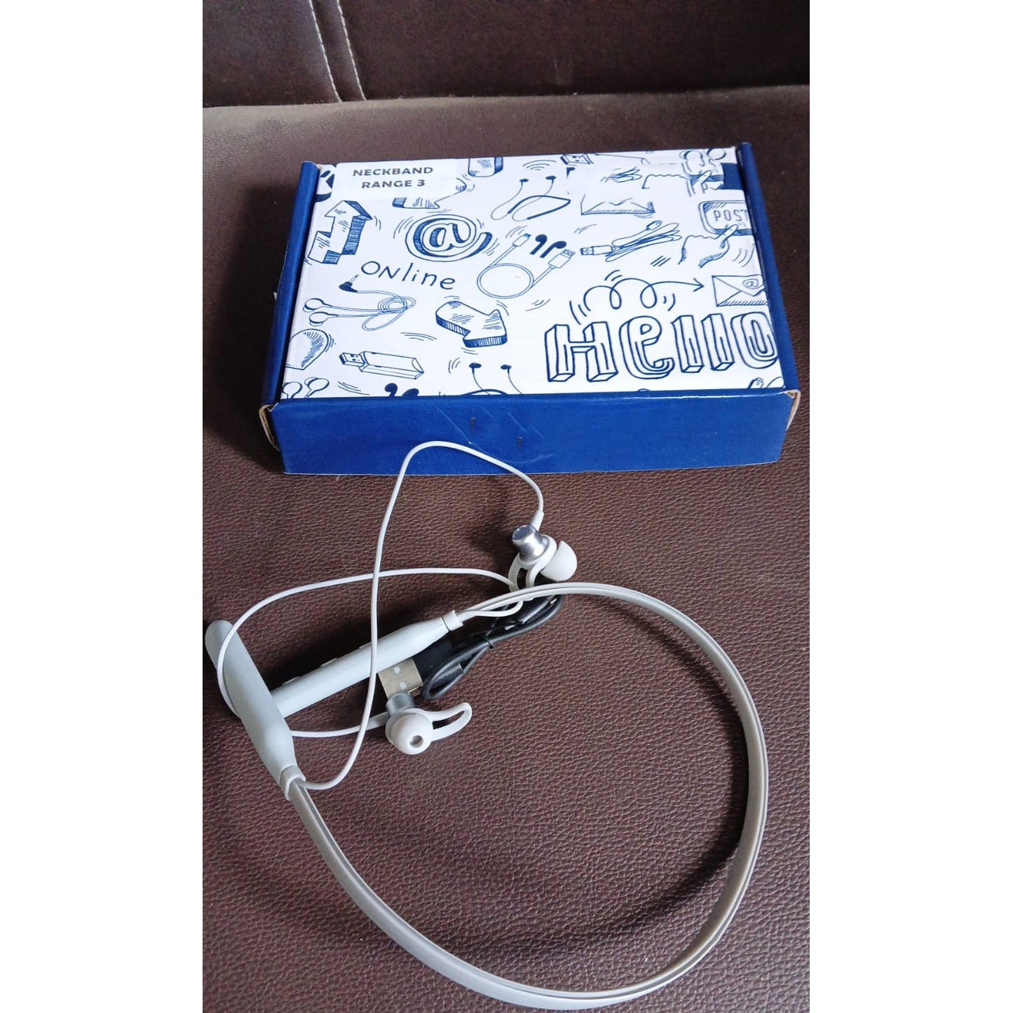 Bluetooth Headphone Neckband, Magnetic Earbuds (1 Pc) - Springkart 