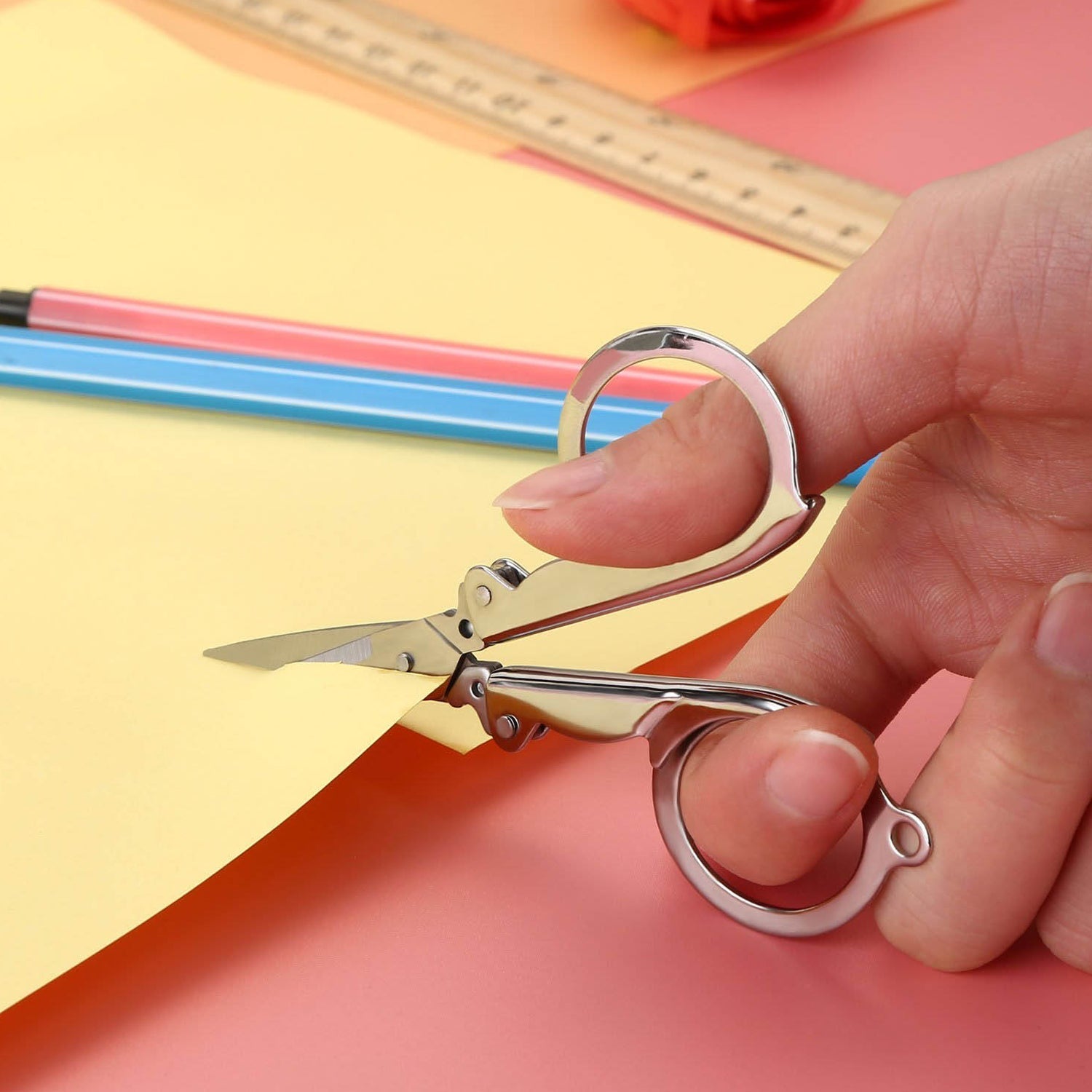 Folding Scissor 3.5inch used in crafting and cutting purposes for children’s and adults. - Springkart 