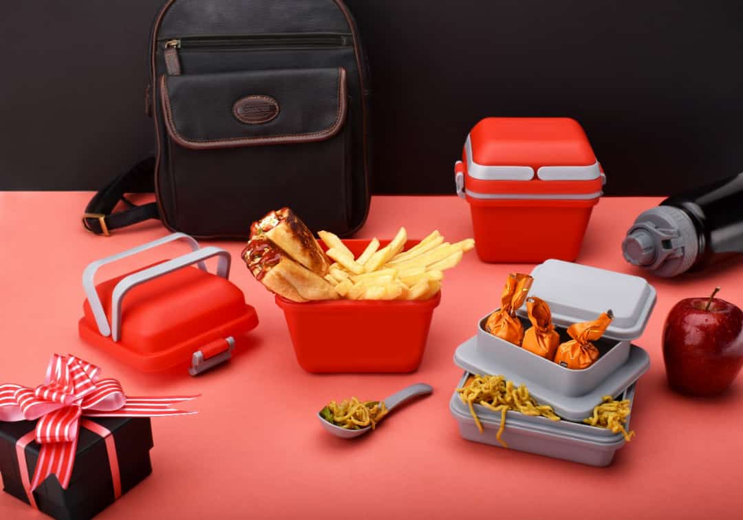 Airtight Lunch Box with Handle & Push Lock - Springkart 
