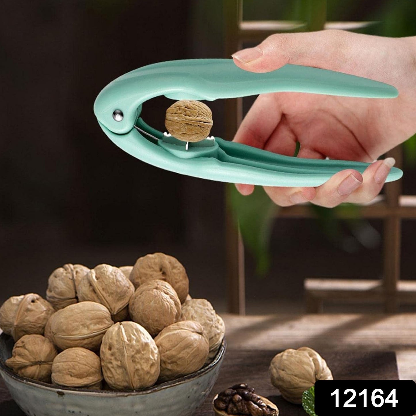 Nutcracker Chestnut Nuts Opener Clip (1 Pc) - Springkart 