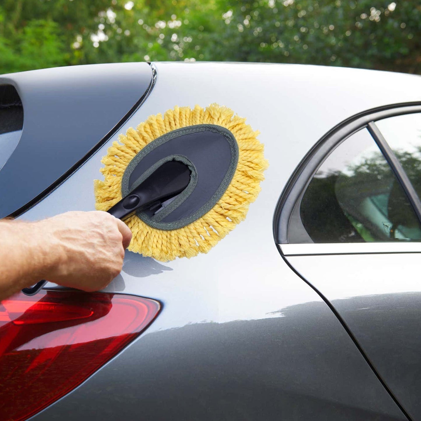 Microfiber Car Duster Used for Cleaning and Washing of Dirty Car Glasses, Windows and Exterior. - Springkart 