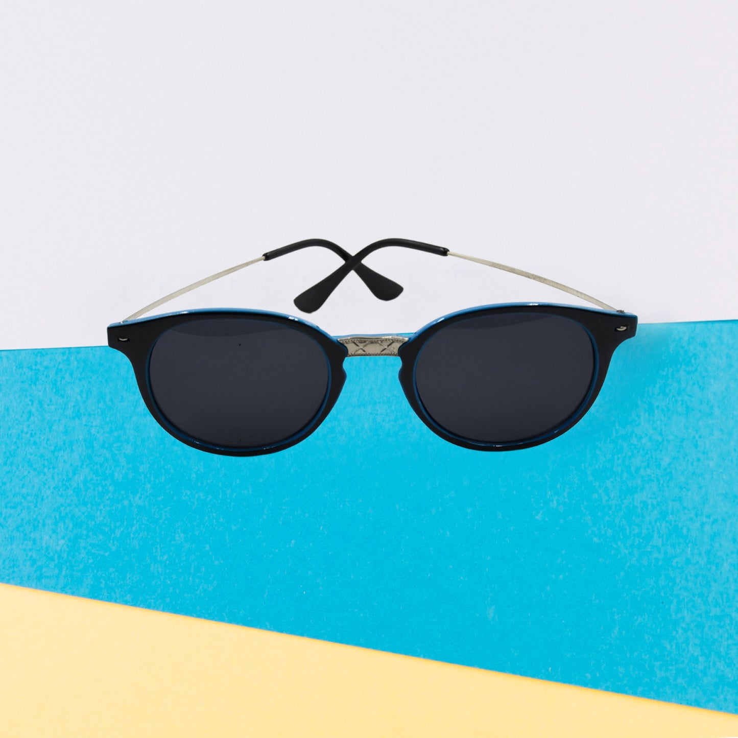 7756 Uv Protected Round Sunglasses Classic Sunglasses For Men Women Lightweight - Springkart 