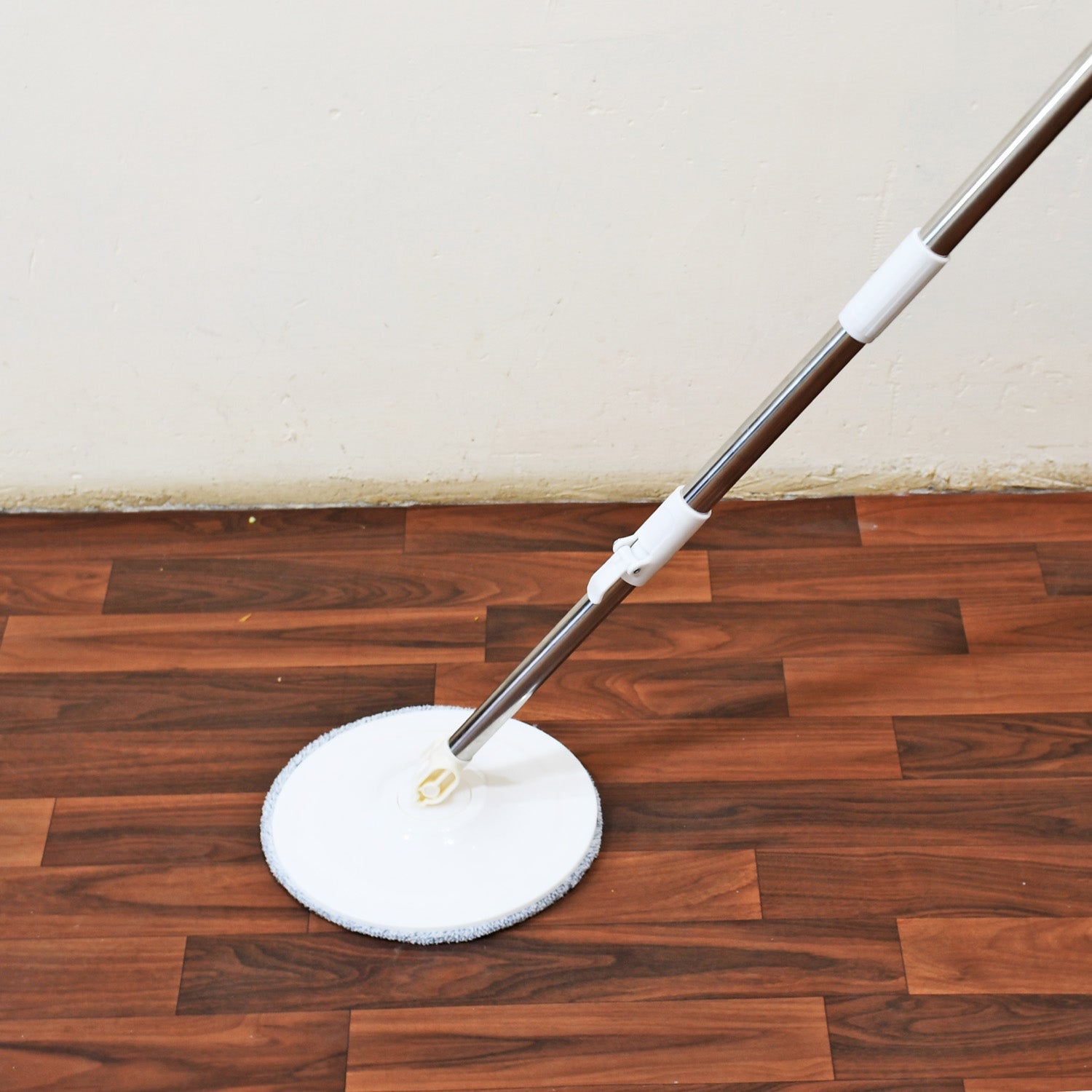 Round Shape Mop Head with 1 Pad Extra Clean Water Spin Mop with Separate Water Bucket, Suitable for All Types of Flooring, Separates Dirty and Clean Water, Wet - Springkart 