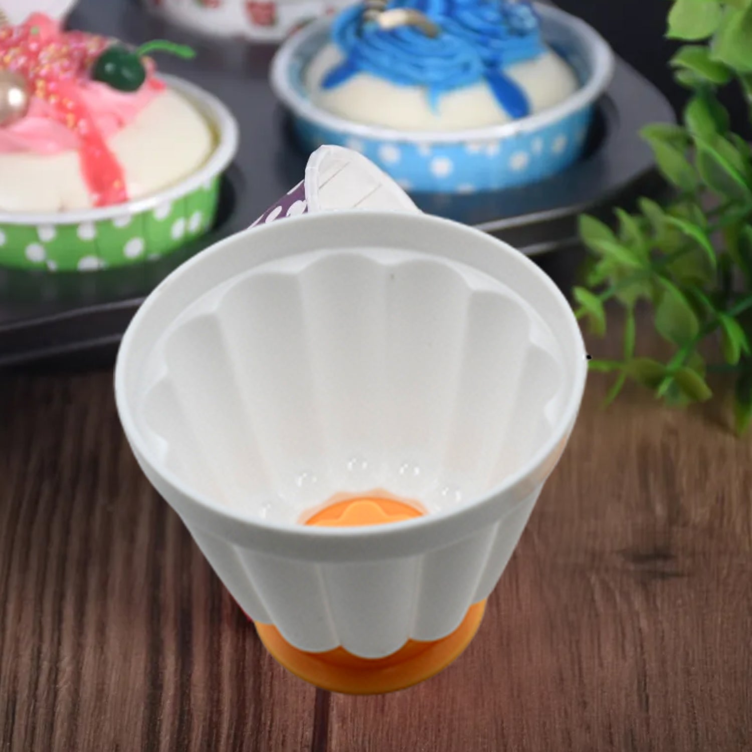 Pudding Molds, Custard Mold, Mold for Jelly Ice creams, Set of 4 Cups with Lid - Springkart 