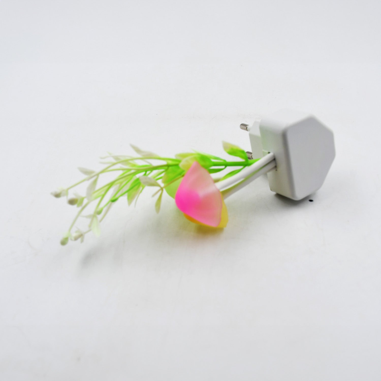 Fancy Color Changing LED Mushroom Night Light Kids Beautiful Color LED Illumination Automatic On / Off Light Sensor Night Lamp - Springkart 