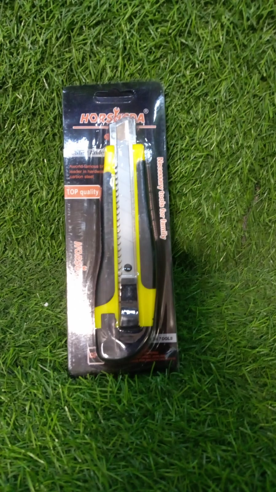 Heavy Duty Stainless Steel Blade Cutter Knife for Cutting Papers, Wallpapers, Cardboard, Vinyl, Tapes etc - Springkart 