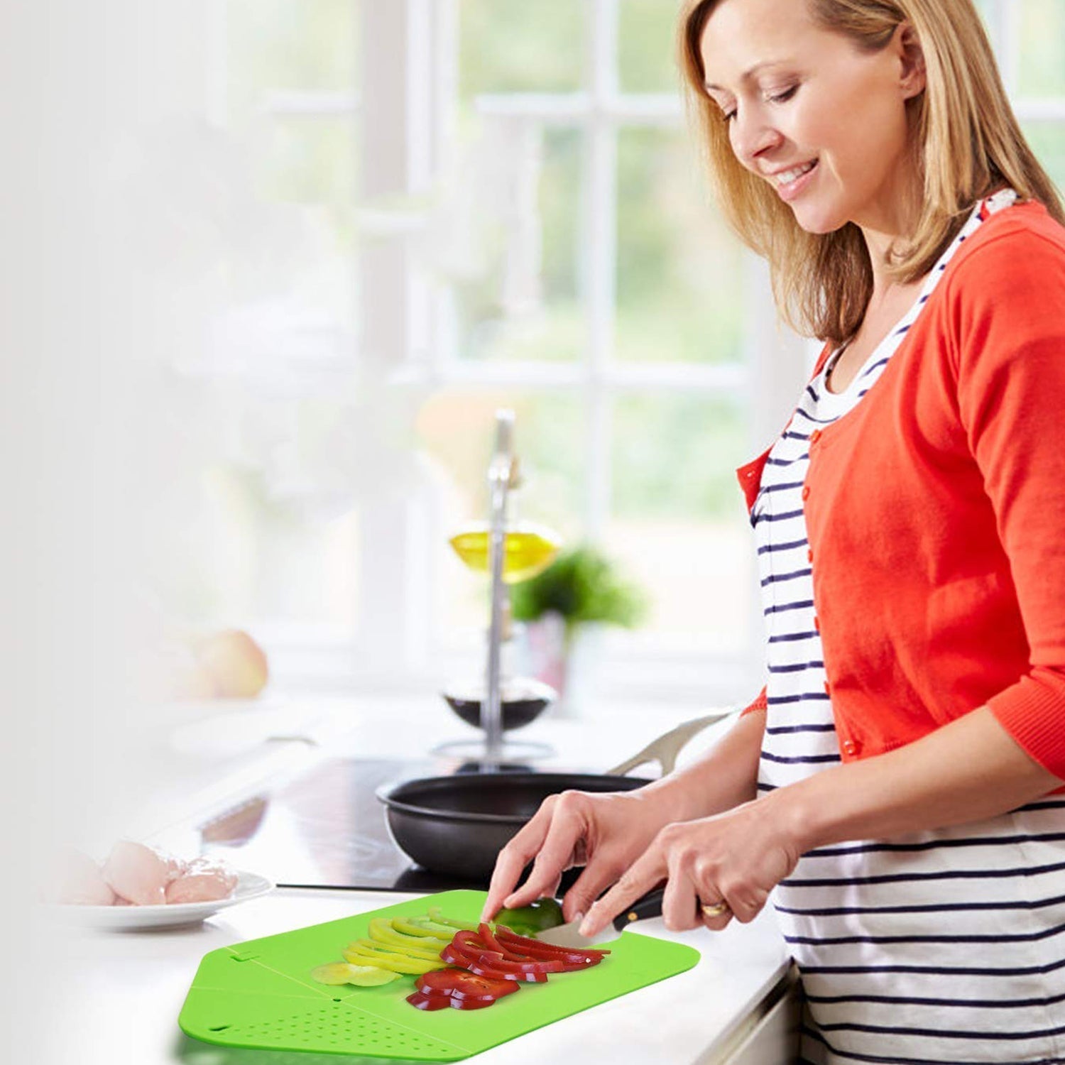 Multi Chopping Board and stand for cutting and chopping of vegetables, fruits meats etc. including all kitchen purposes. - Springkart 
