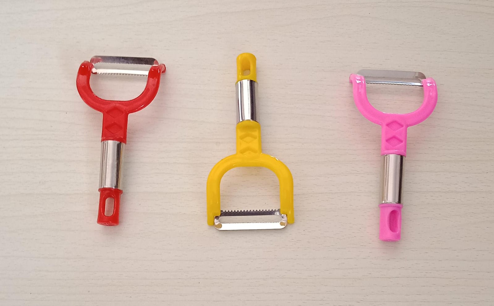 Fruit Peeler Vegetable Peel Removal Tool, Peeler Julienne Peeler Serrated Peeler for Carrots Apples Potatoes and All Types of Vegetable and Fruit Multi-Used Skin Slicer Shredder (12 Pc Set) - Springkart 