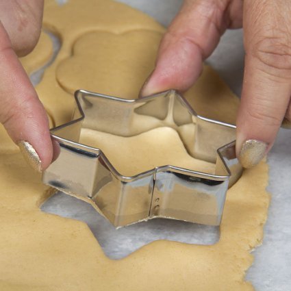 Cookie Cutter Stainless Steel Cookie Cutter with Shape Heart Round Star and Flower (12 Pieces) - Springkart 