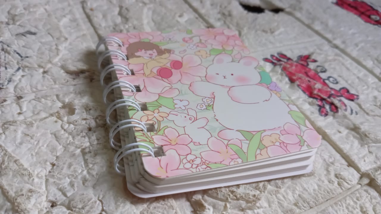 Cute Journal Diary, Notebook for Women Men Memo Notepad Sketchbook 80 Pages Writing Journal for Journaling Notes Study School Work Boys Girls, Stationery (82x105MM / 1 Pc) - Springkart 